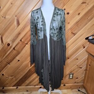 Indigo Rd‎ Green Boho Open Cardigan Floral Lave Sheer Size Small Flare Sleeve